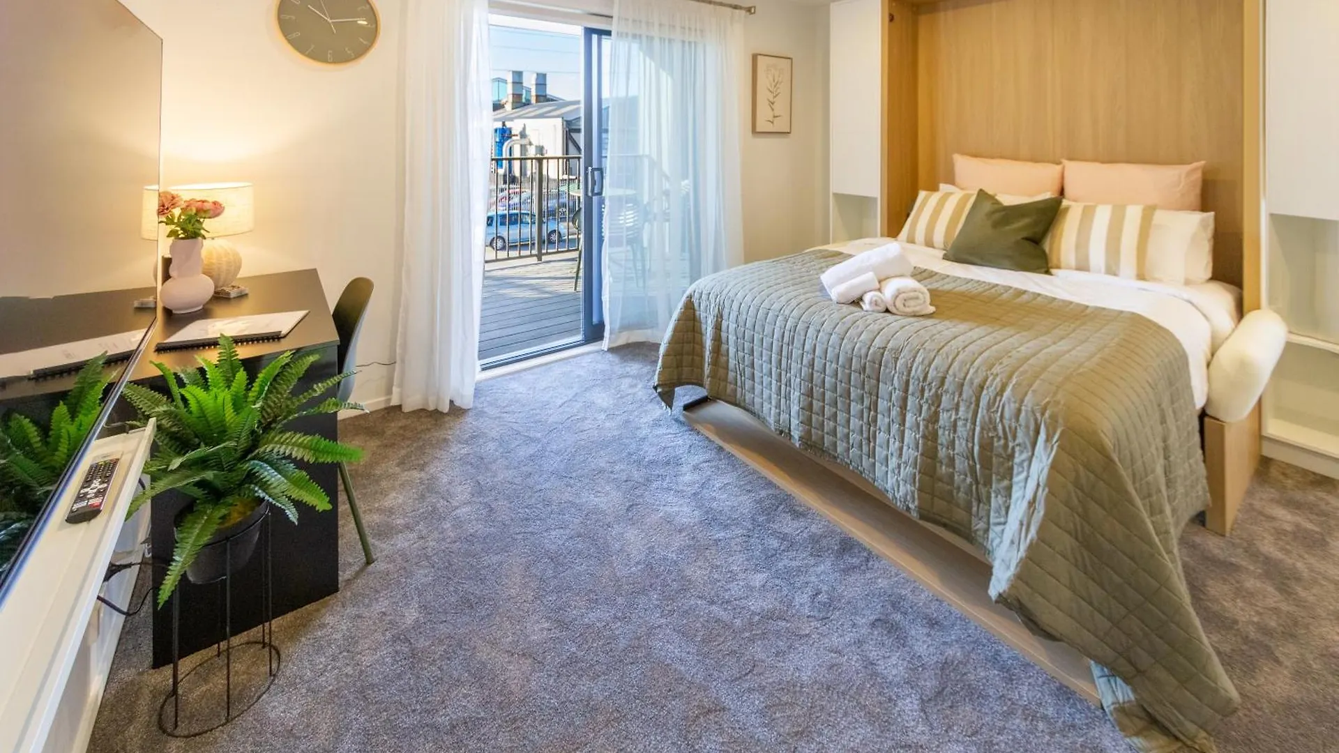 Appartement Luxury Studio With Balcony - Close To Supermarket Christchurch